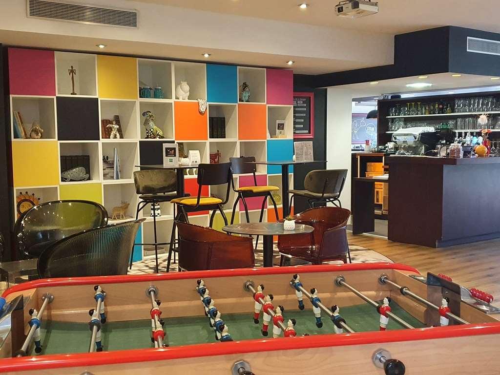 Ibis Styles Lorient Caudan Hotell Restaurant bilde